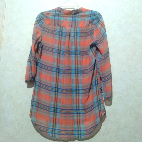 Wishful Park size medium adjustable sleeves semi sheer pop over top - Picture 2 of 6